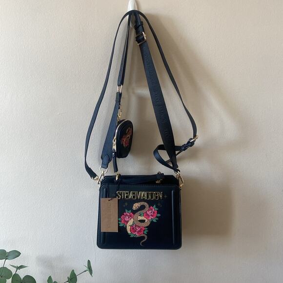 New Black Steve Madden Year of the Snake Bevelyn Crossbody Bag Lunar New Year - Picture 8 of 8